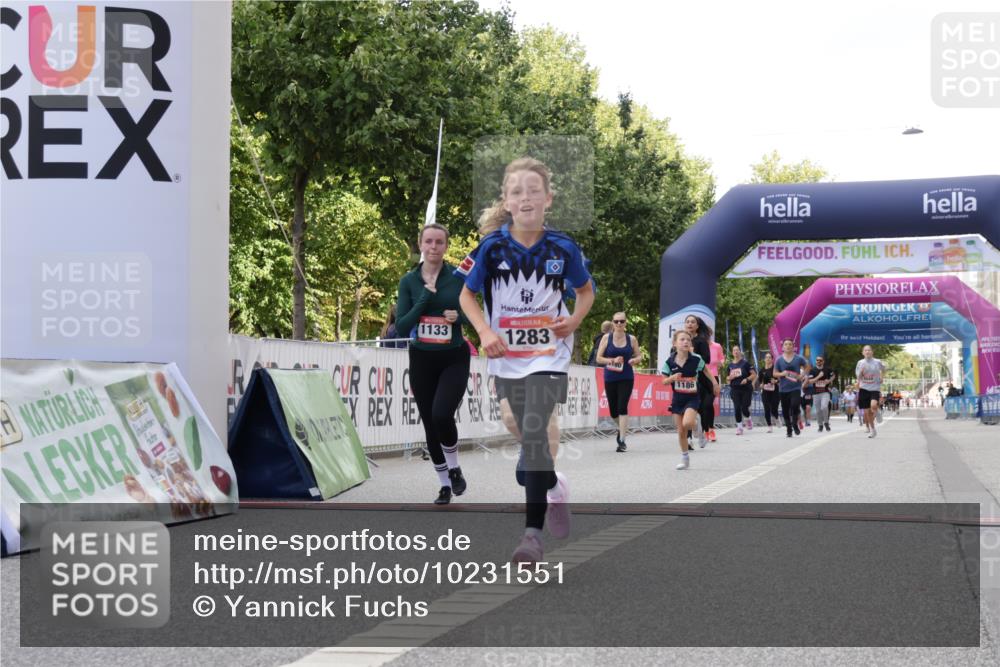 06.09.2026 - CURREX Alsterlauf Yannick Fuchs http://msf.ph/oto/10231551 06.09.2026 11:58:06 Ziel 1180, 1186, 1199, 1283, 8048, 8300 meine-sportfotos.de