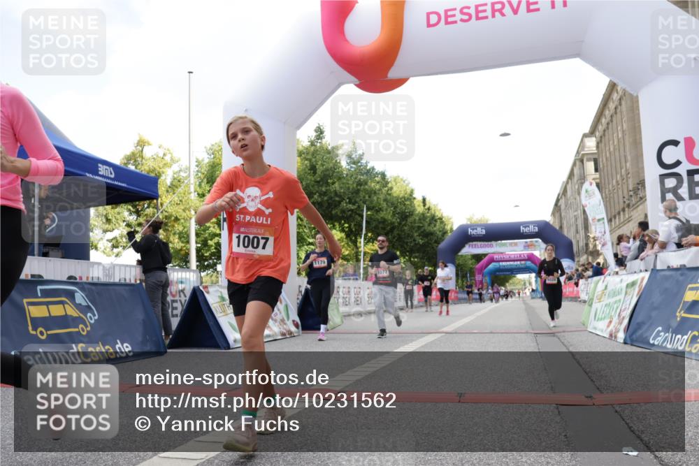 06.09.2026 - CURREX Alsterlauf Yannick Fuchs http://msf.ph/oto/10231562 06.09.2026 11:58:16 Ziel 1007, 1020, 1077, 1158, 1178, 1179, 1180, 1199, 8048, 8300 meine-sportfotos.de