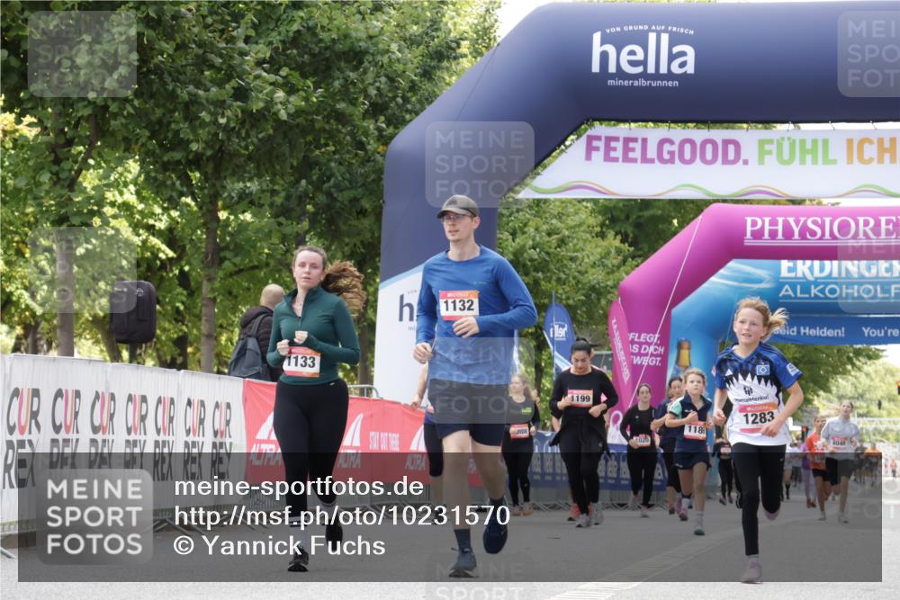 06.09.2026 - CURREX Alsterlauf Yannick Fuchs http://msf.ph/oto/10231570 06.09.2026 11:58:02 Ziel 1075, 1283 meine-sportfotos.de