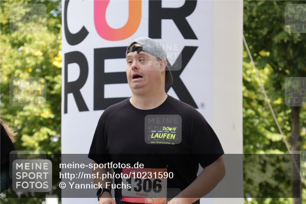 06.09.2026 - CURREX Alsterlauf Yannick Fuchs http://msf.ph/oto/10231590 06.09.2026 11:58:26 Ziel 1158, 1306, 8016 meine-sportfotos.de