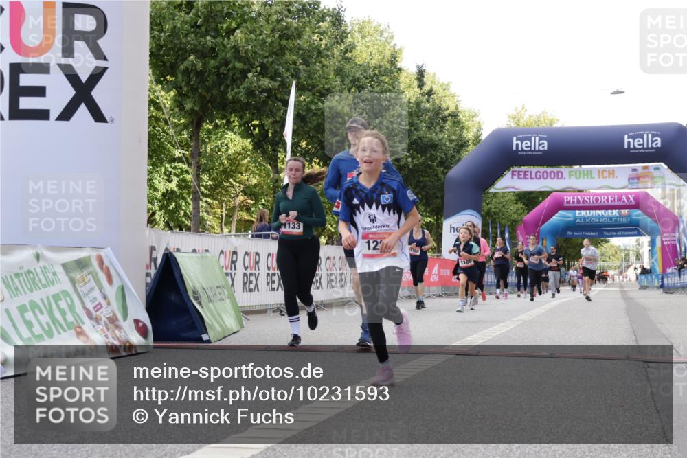 06.09.2026 - CURREX Alsterlauf Yannick Fuchs http://msf.ph/oto/10231593 06.09.2026 11:58:06 Ziel 1180, 1186, 1199, 1283, 8048, 8300 meine-sportfotos.de