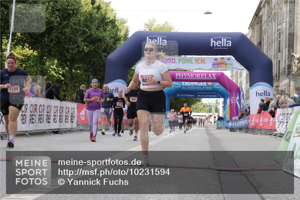 06.09.2026 - CURREX Alsterlauf Yannick Fuchs http://msf.ph/oto/10231594 06.09.2026 11:58:30 Ziel 1082, 1182, 1306, 1314, 8016 meine-sportfotos.de