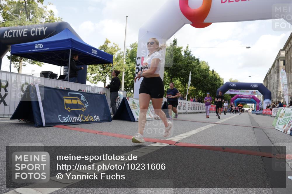 06.09.2026 - CURREX Alsterlauf Yannick Fuchs http://msf.ph/oto/10231606 06.09.2026 11:58:32 Ziel 1082, 1182, 1235, 1314, 1334, 8016 meine-sportfotos.de