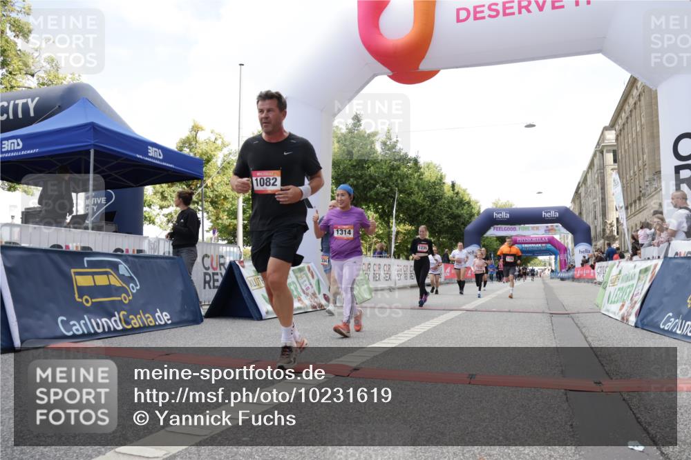 06.09.2026 - CURREX Alsterlauf Yannick Fuchs http://msf.ph/oto/10231619 06.09.2026 11:58:36 Ziel 1082, 1089, 1090, 1114, 1115, 1182, 1202, 1235, 1314, 1334, 8016 meine-sportfotos.de