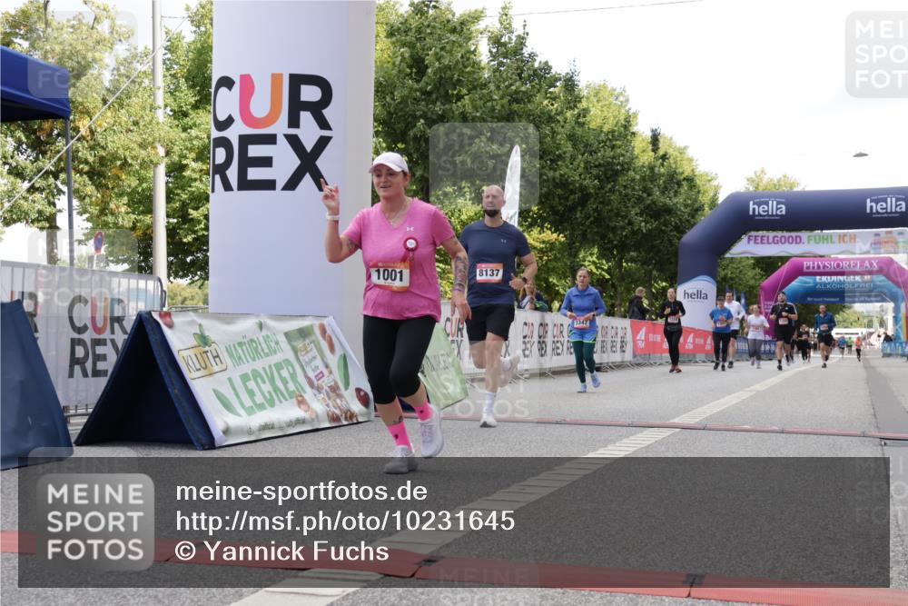 06.09.2026 - CURREX Alsterlauf Yannick Fuchs http://msf.ph/oto/10231645 06.09.2026 11:58:45 Ziel 1001, 1089, 1090, 1114, 1115, 1202, 1347, 8137 meine-sportfotos.de