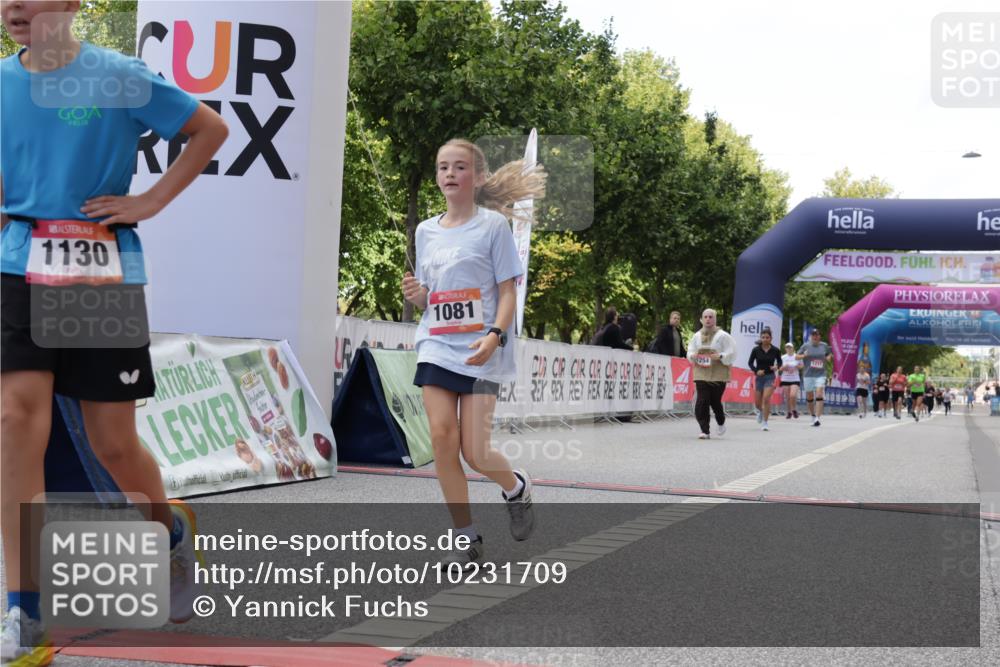 06.09.2026 - CURREX Alsterlauf Yannick Fuchs http://msf.ph/oto/10231709 06.09.2026 11:59:08 Ziel 1081, 1130, 1200, 1240, 1254, 1333, 8070 meine-sportfotos.de
