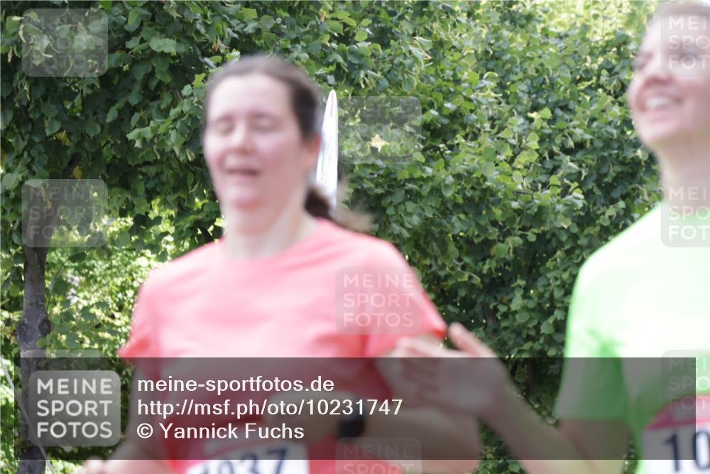 06.09.2026 - CURREX Alsterlauf Yannick Fuchs http://msf.ph/oto/10231747 06.09.2026 11:59:21 Ziel 1037, 1038, 1068, 1069, 1291, 1304, 1330 meine-sportfotos.de