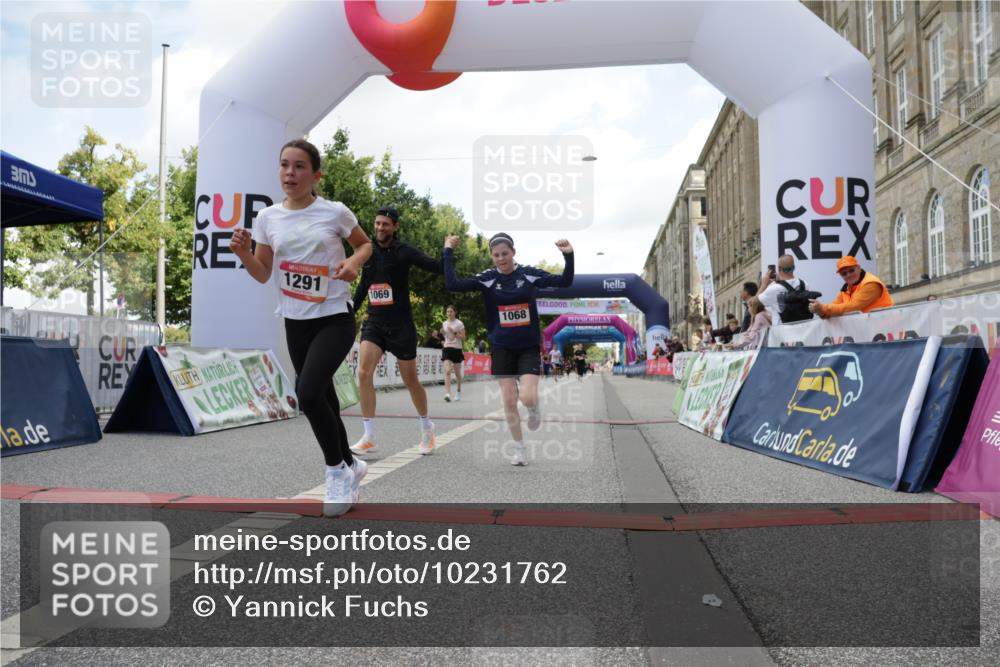 06.09.2026 - CURREX Alsterlauf Yannick Fuchs http://msf.ph/oto/10231762 06.09.2026 11:59:27 Ziel 1018, 1037, 1038, 1068, 1069, 1173, 1261, 1291 meine-sportfotos.de