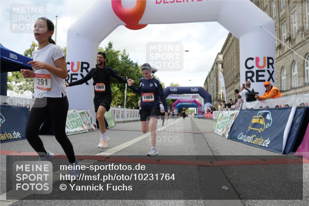 06.09.2026 - CURREX Alsterlauf Yannick Fuchs http://msf.ph/oto/10231764 06.09.2026 11:59:27 Ziel 1018, 1037, 1038, 1068, 1069, 1173, 1261, 1291 meine-sportfotos.de