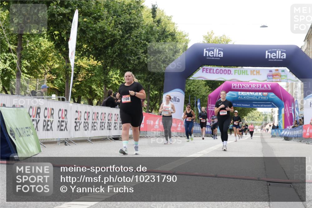 06.09.2026 - CURREX Alsterlauf Yannick Fuchs http://msf.ph/oto/10231790 06.09.2026 11:59:33 Ziel 1018, 1068, 1069, 1108, 1173, 1261, 1262, 1266 meine-sportfotos.de
