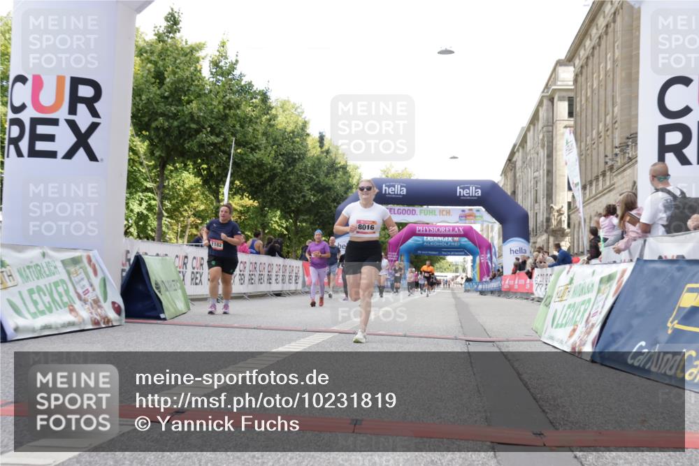 06.09.2026 - CURREX Alsterlauf Yannick Fuchs http://msf.ph/oto/10231819 06.09.2026 11:58:30 Ziel 1082, 1182, 1306, 1314, 8016 meine-sportfotos.de