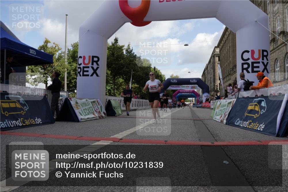 06.09.2026 - CURREX Alsterlauf Yannick Fuchs http://msf.ph/oto/10231839 06.09.2026 11:58:31 Ziel 1082, 1182, 1306, 1314, 1334, 8016 meine-sportfotos.de