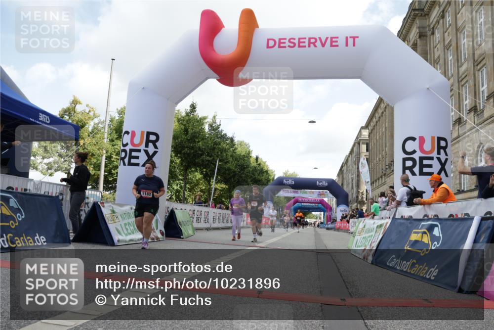 06.09.2026 - CURREX Alsterlauf Yannick Fuchs http://msf.ph/oto/10231896 06.09.2026 11:58:33 Ziel 1082, 1114, 1115, 1182, 1235, 1314, 1334, 8016 meine-sportfotos.de