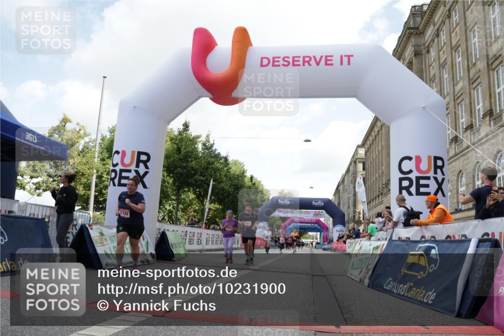 06.09.2026 - CURREX Alsterlauf Yannick Fuchs http://msf.ph/oto/10231900 06.09.2026 11:58:33 Ziel 1082, 1114, 1115, 1182, 1235, 1314, 1334, 8016 meine-sportfotos.de