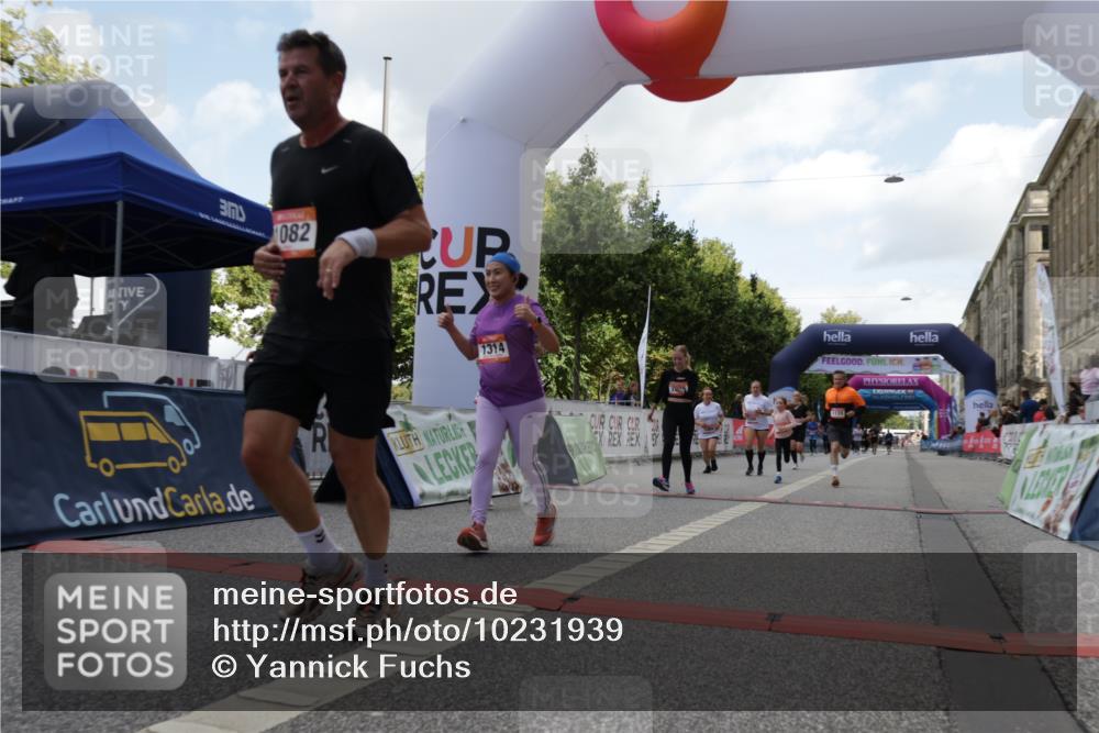 06.09.2026 - CURREX Alsterlauf Yannick Fuchs http://msf.ph/oto/10231939 06.09.2026 11:58:36 Ziel 1082, 1089, 1090, 1114, 1115, 1182, 1202, 1235, 1314, 1334, 8016 meine-sportfotos.de