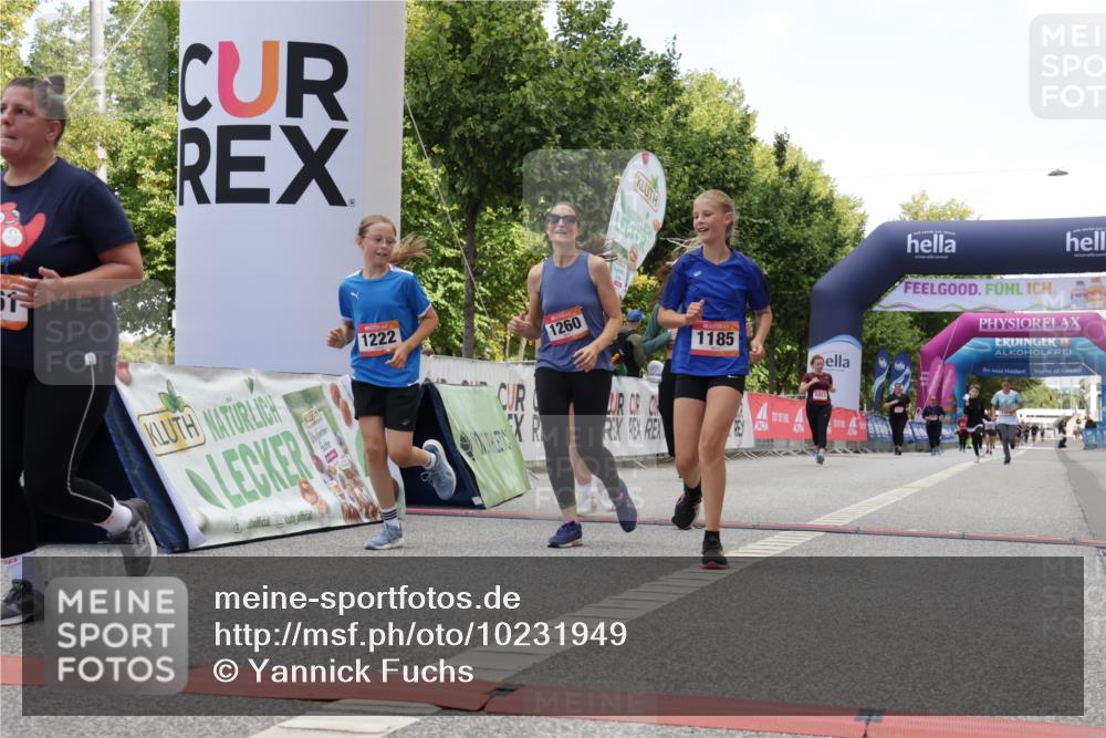 06.09.2026 - CURREX Alsterlauf Yannick Fuchs http://msf.ph/oto/10231949 06.09.2026 12:00:42 Ziel 1013, 1061, 1185, 1222, 1231, 1260, 1272, 1280, 3821, 3822 meine-sportfotos.de