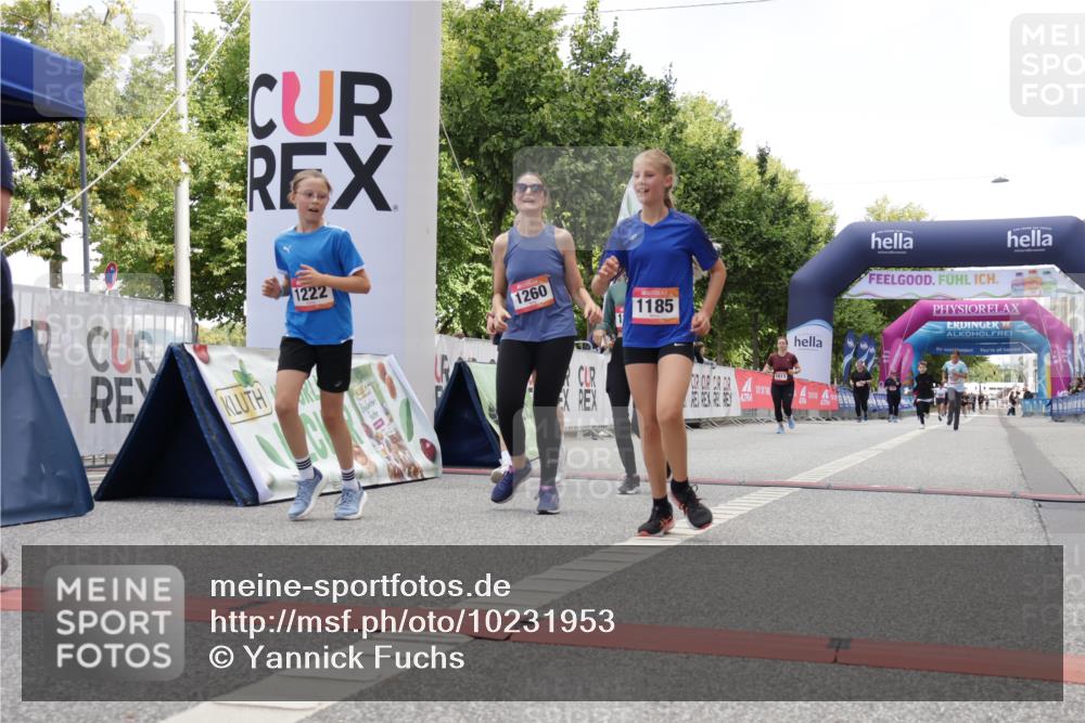 06.09.2026 - CURREX Alsterlauf Yannick Fuchs http://msf.ph/oto/10231953 06.09.2026 12:00:42 Ziel 1013, 1061, 1185, 1222, 1231, 1260, 1272, 1280, 3821, 3822 meine-sportfotos.de