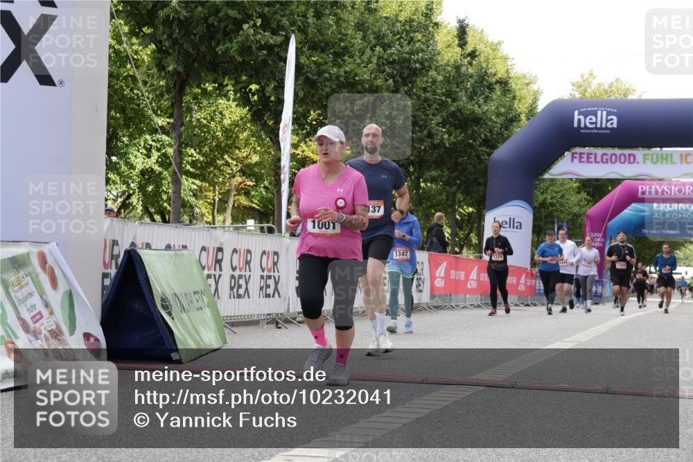 06.09.2026 - CURREX Alsterlauf Yannick Fuchs http://msf.ph/oto/10232041 06.09.2026 11:58:44 Ziel 1001, 1089, 1090, 1114, 1115, 1202, 1235, 1347, 8137 meine-sportfotos.de