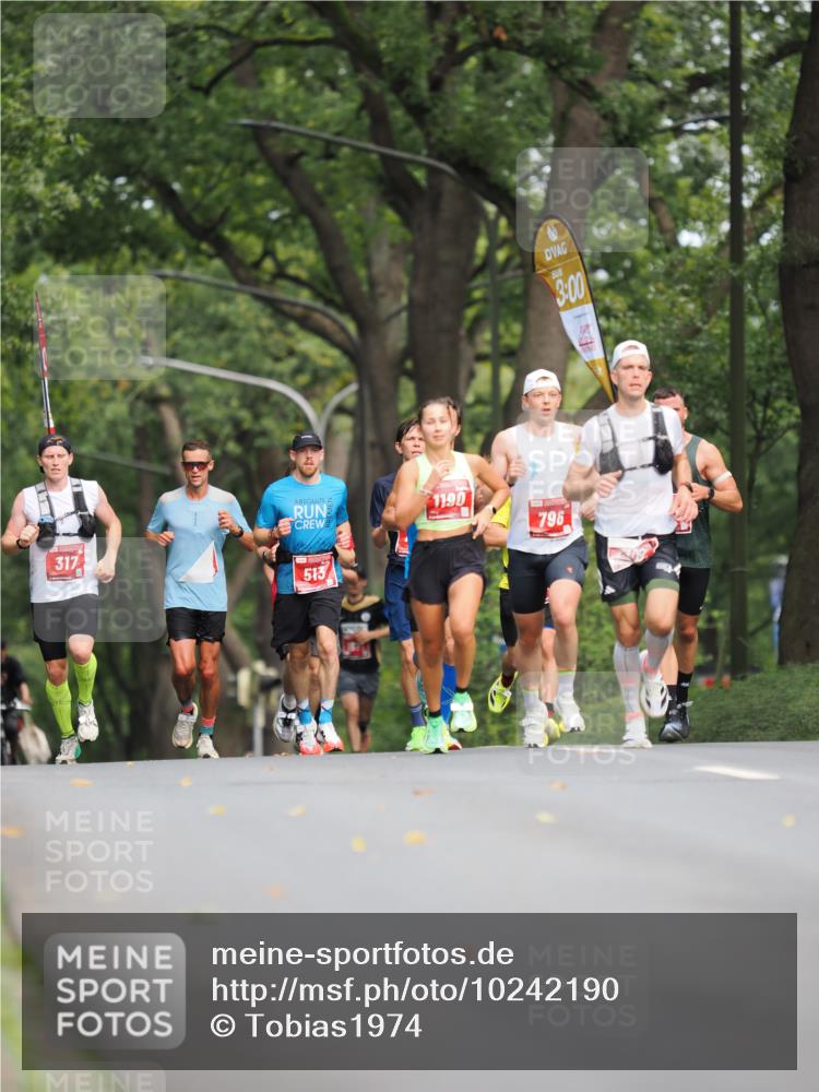 13.09.2026 - 21. swb-Marathon Bremen TobiasT http://msf.ph/oto/10242190 13.09.2026 11:21:37 Laufen 317, 513, 1190, 796, 3, 00 meine-sportfotos.de