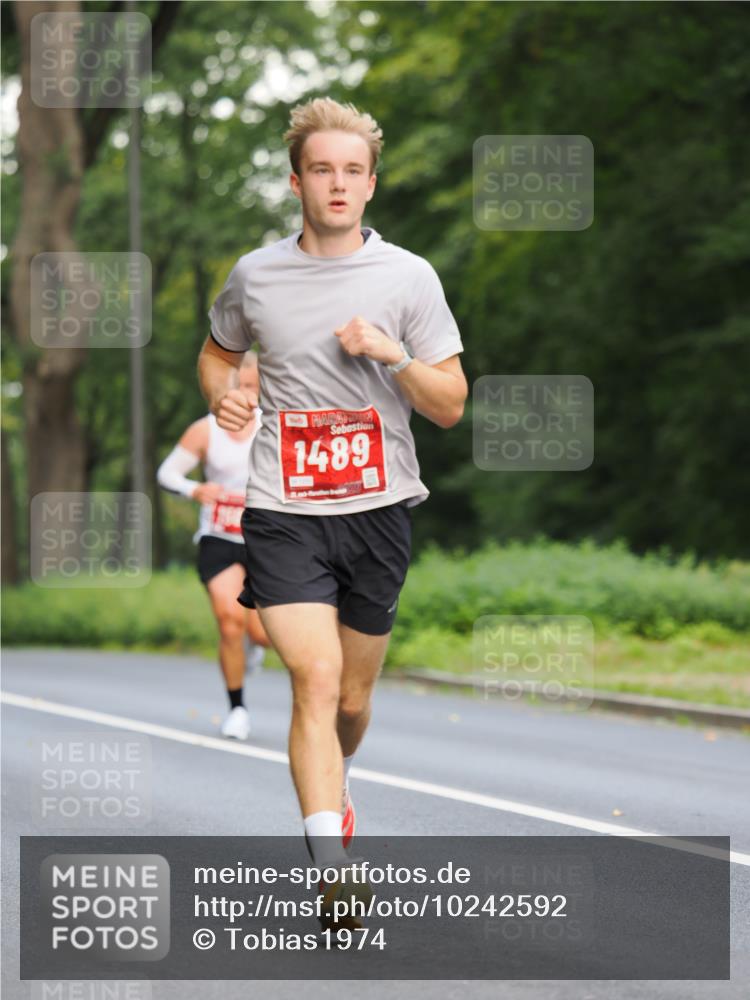 13.09.2026 - 21. swb-Marathon Bremen TobiasT http://msf.ph/oto/10242592 13.09.2026 11:29:45 Laufen 1489, 126 meine-sportfotos.de