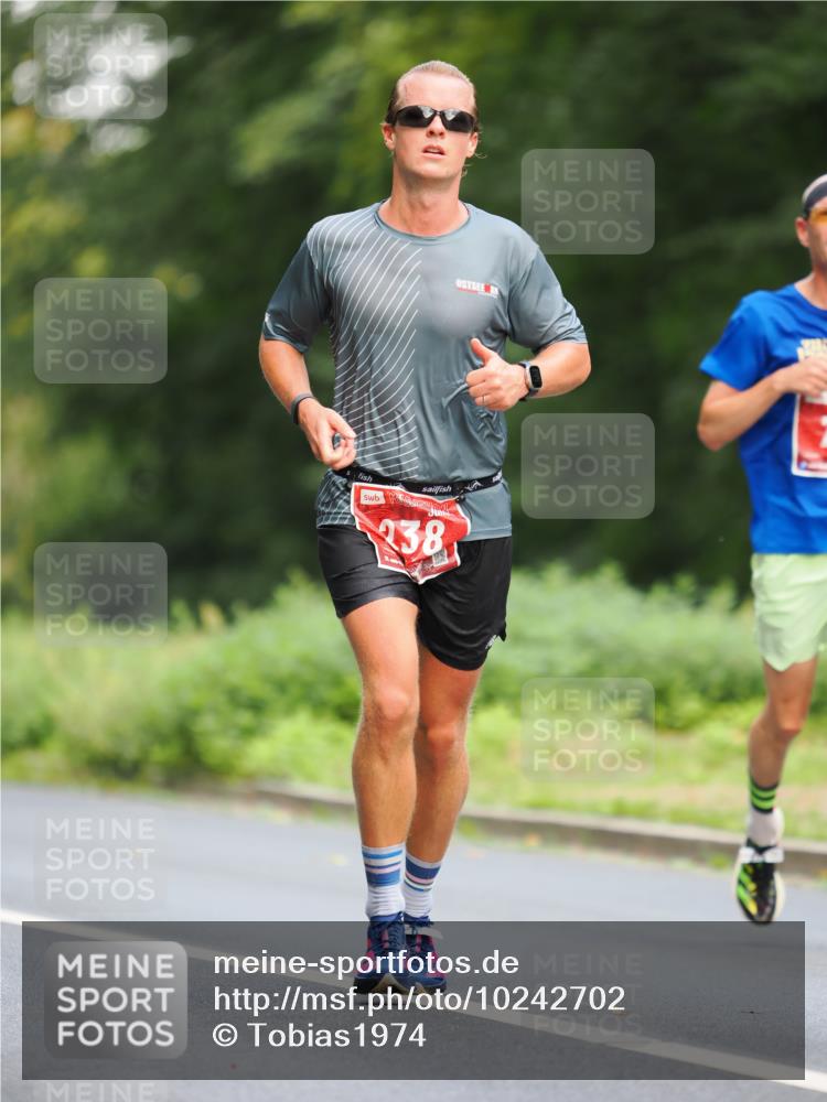 13.09.2026 - 21. swb-Marathon Bremen TobiasT http://msf.ph/oto/10242702 13.09.2026 11:30:45 Laufen 238 meine-sportfotos.de