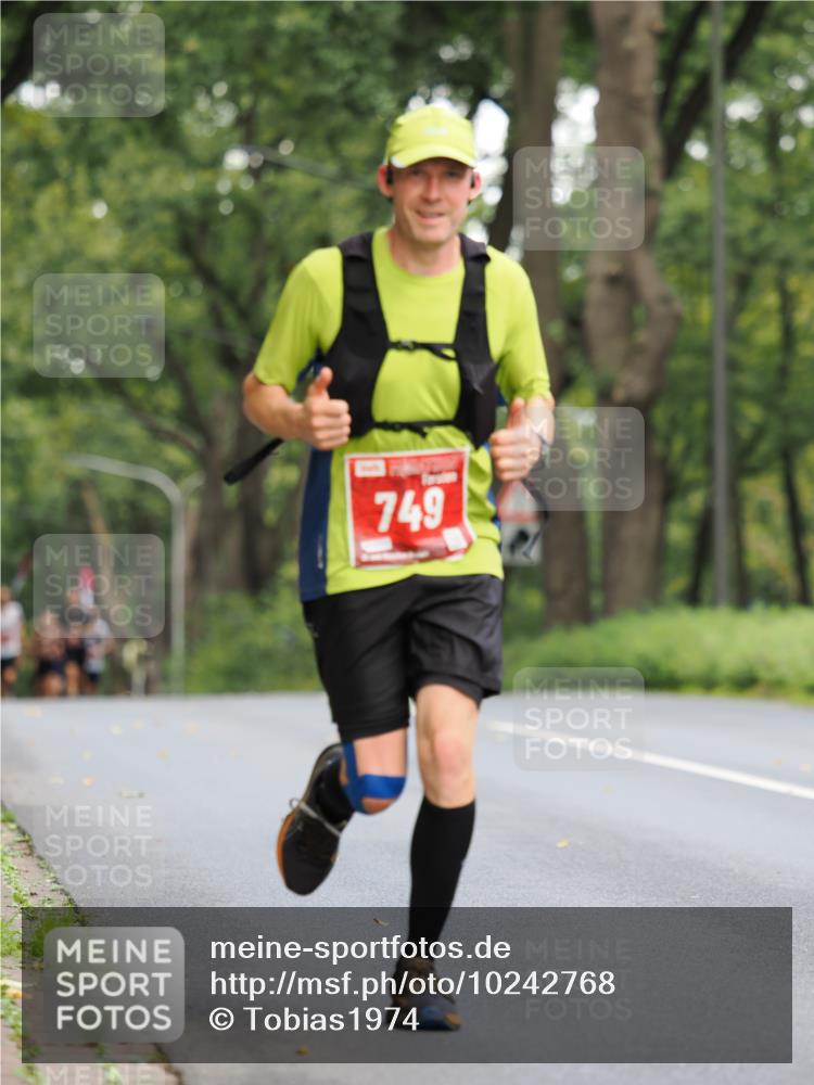 13.09.2026 - 21. swb-Marathon Bremen TobiasT http://msf.ph/oto/10242768 13.09.2026 11:31:26 Laufen 749 meine-sportfotos.de
