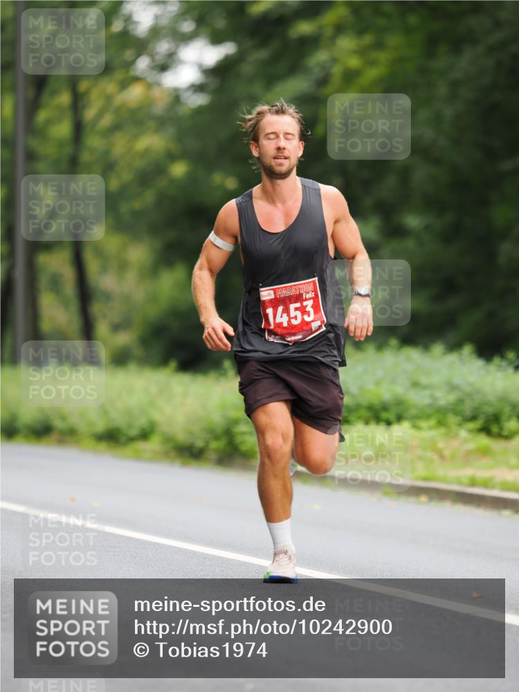 13.09.2026 - 21. swb-Marathon Bremen TobiasT http://msf.ph/oto/10242900 13.09.2026 11:32:50 Laufen 1453 meine-sportfotos.de