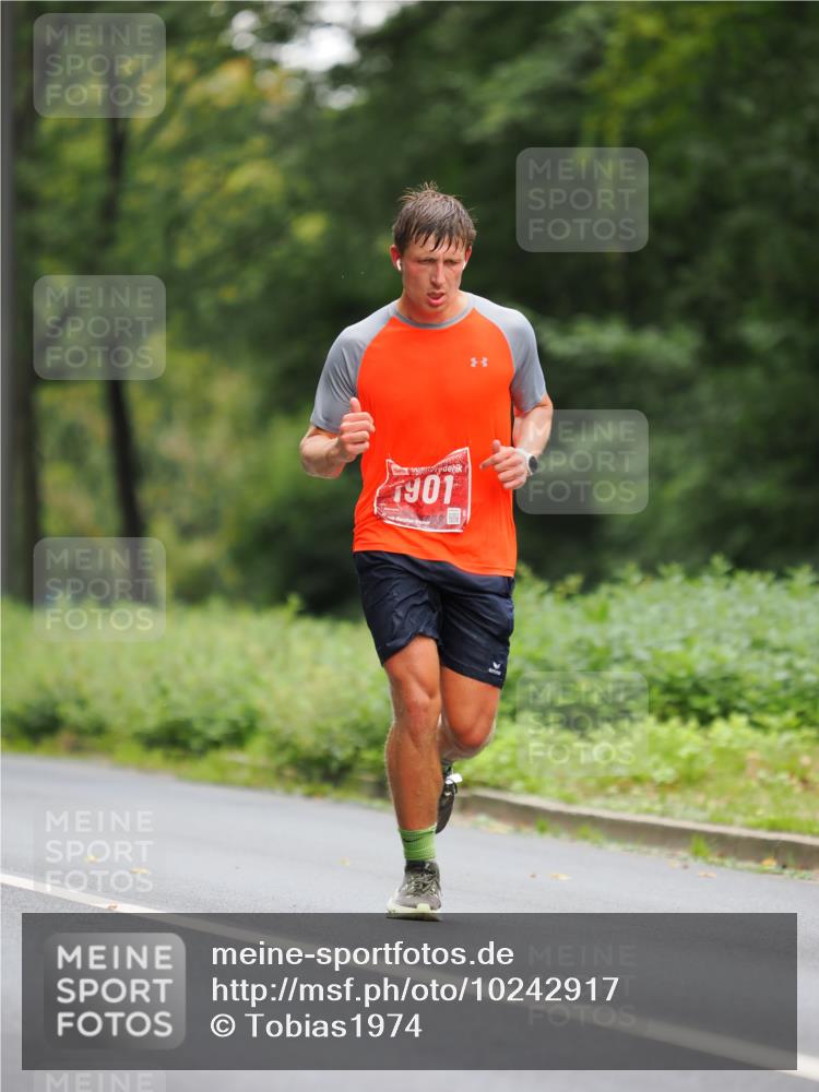 13.09.2026 - 21. swb-Marathon Bremen TobiasT http://msf.ph/oto/10242917 13.09.2026 11:33:00 Laufen 1901 meine-sportfotos.de