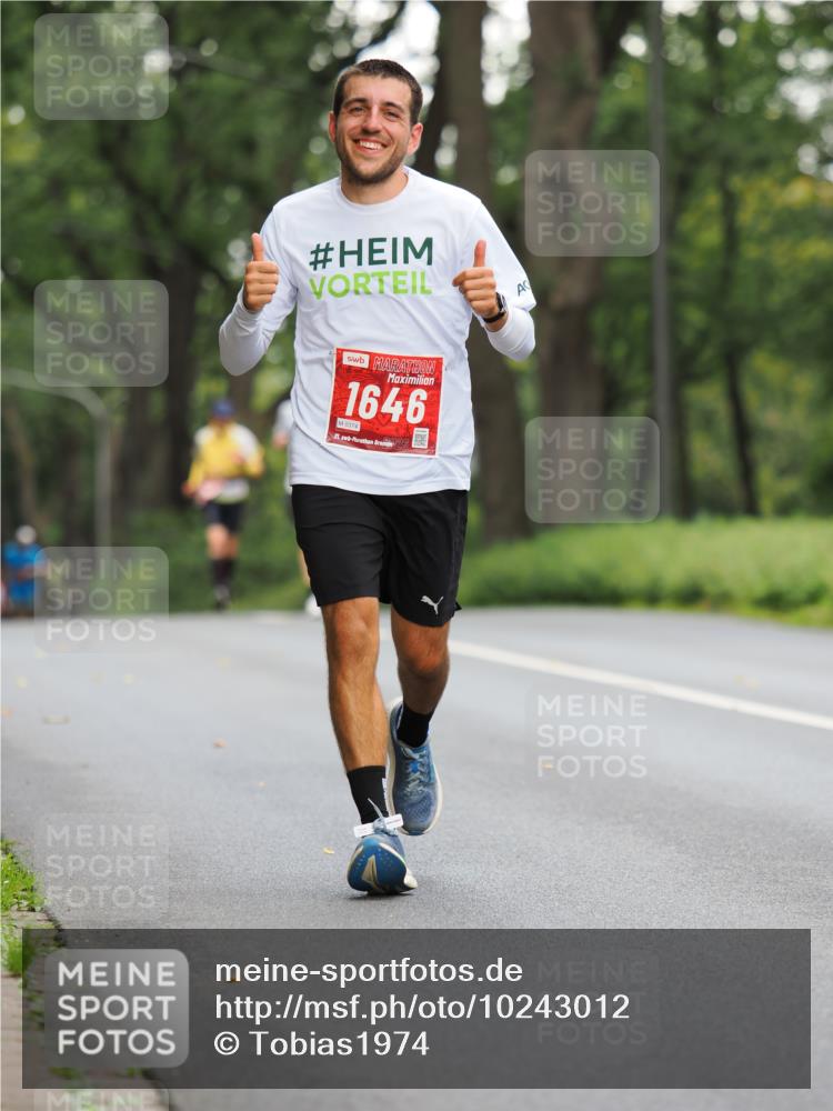 13.09.2026 - 21. swb-Marathon Bremen TobiasT http://msf.ph/oto/10243012 13.09.2026 11:33:48 Laufen 1646, 0374, 21, 26 meine-sportfotos.de