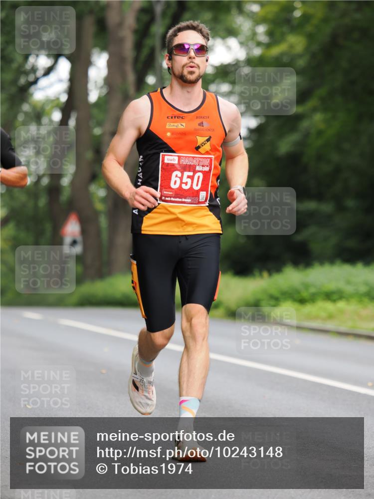 13.09.2026 - 21. swb-Marathon Bremen TobiasT http://msf.ph/oto/10243148 13.09.2026 11:35:33 Laufen 650, 21, 26 meine-sportfotos.de