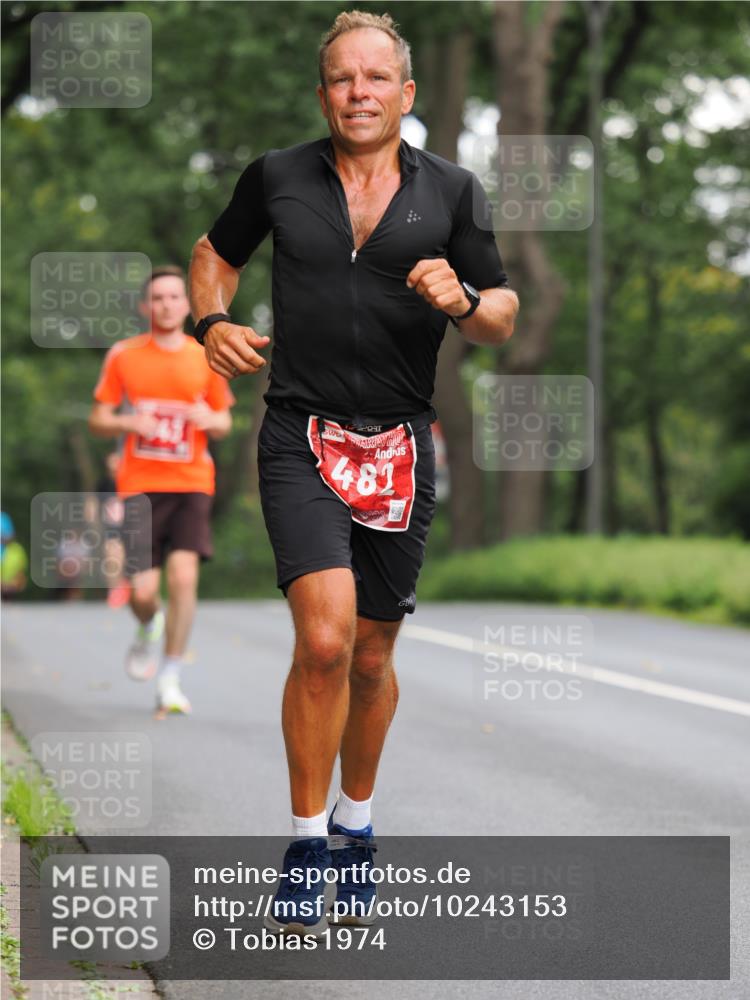 13.09.2026 - 21. swb-Marathon Bremen TobiasT http://msf.ph/oto/10243153 13.09.2026 11:35:34 Laufen 482, 481 meine-sportfotos.de