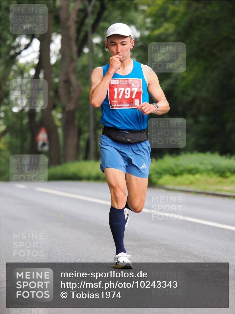 13.09.2026 - 21. swb-Marathon Bremen TobiasT http://msf.ph/oto/10243343 13.09.2026 11:37:33 Laufen 1797, 21, 126 meine-sportfotos.de