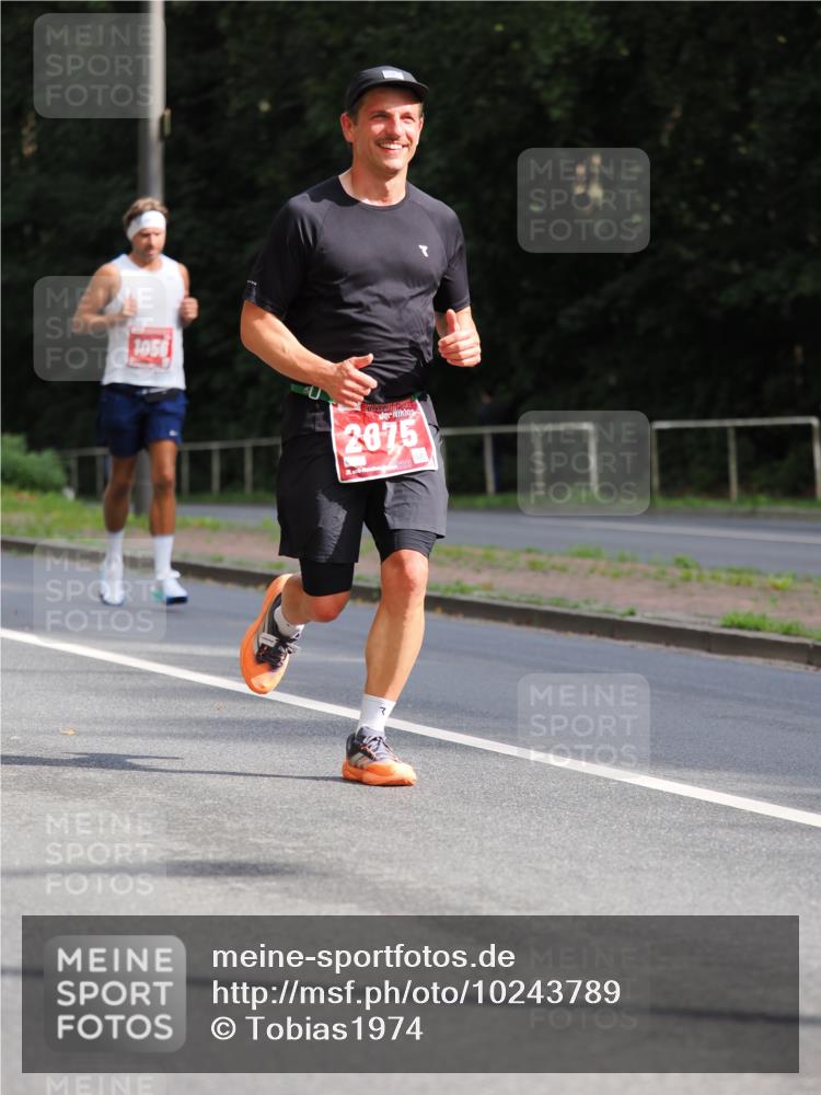 13.09.2026 - 21. swb-Marathon Bremen TobiasT http://msf.ph/oto/10243789 13.09.2026 11:42:30 Laufen 1056, 2075, 2, 26 meine-sportfotos.de