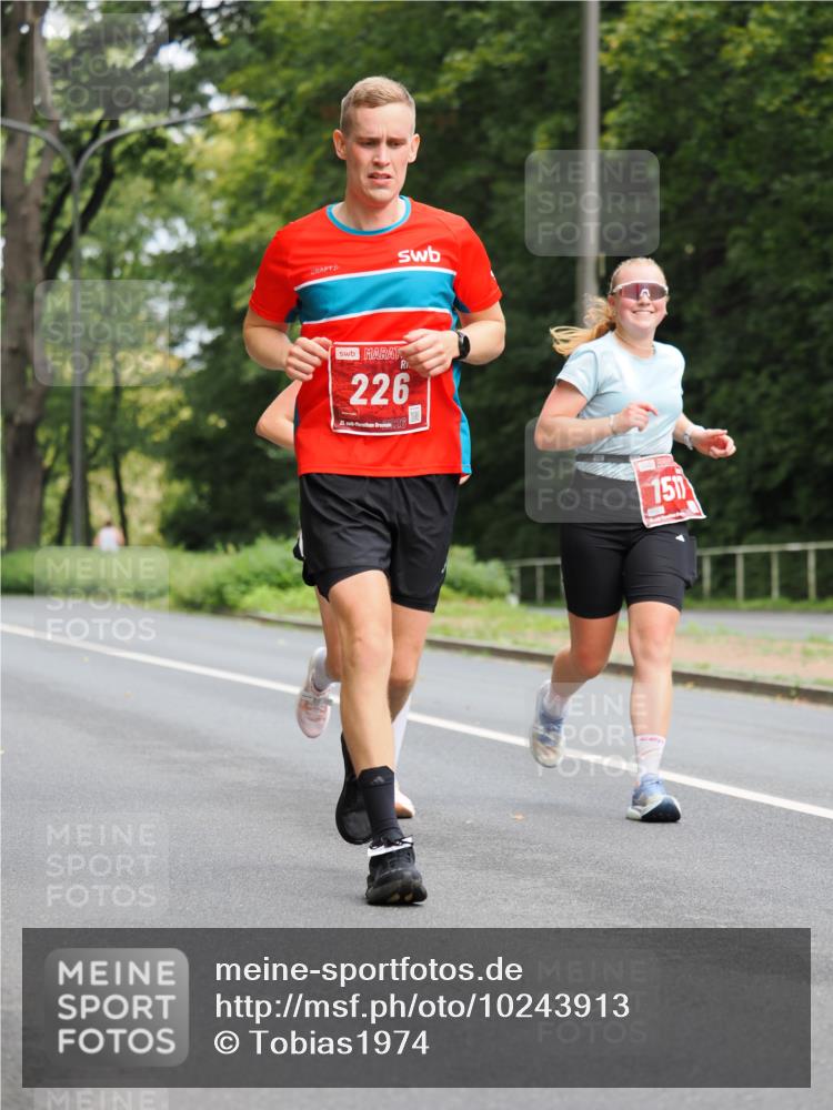 13.09.2026 - 21. swb-Marathon Bremen TobiasT http://msf.ph/oto/10243913 13.09.2026 11:43:51 Laufen 226, 21, 240, 151 meine-sportfotos.de