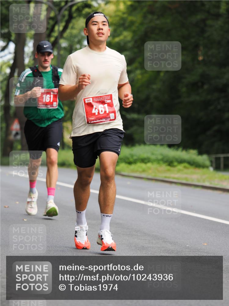 13.09.2026 - 21. swb-Marathon Bremen TobiasT http://msf.ph/oto/10243936 13.09.2026 11:44:03 Laufen 161, 461, 2026, 21 meine-sportfotos.de