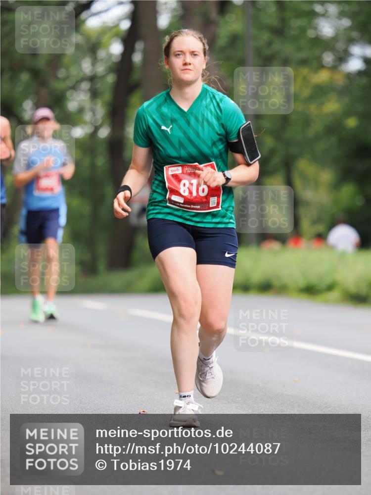 13.09.2026 - 21. swb-Marathon Bremen TobiasT http://msf.ph/oto/10244087 13.09.2026 11:45:18 Laufen 816, 1707, 1 meine-sportfotos.de