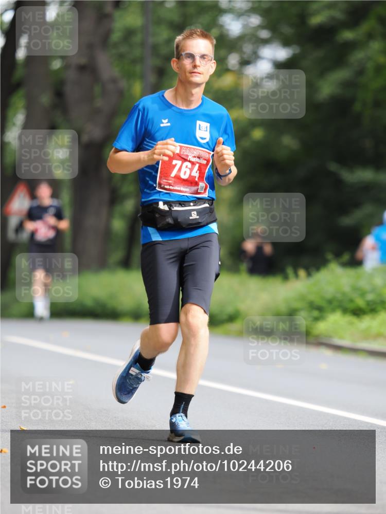 13.09.2026 - 21. swb-Marathon Bremen TobiasT http://msf.ph/oto/10244206 13.09.2026 11:46:41 Laufen 764, 2 meine-sportfotos.de