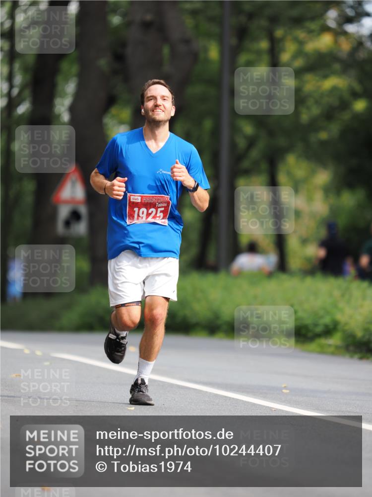 13.09.2026 - 21. swb-Marathon Bremen TobiasT http://msf.ph/oto/10244407 13.09.2026 11:49:18 Laufen 1925 meine-sportfotos.de