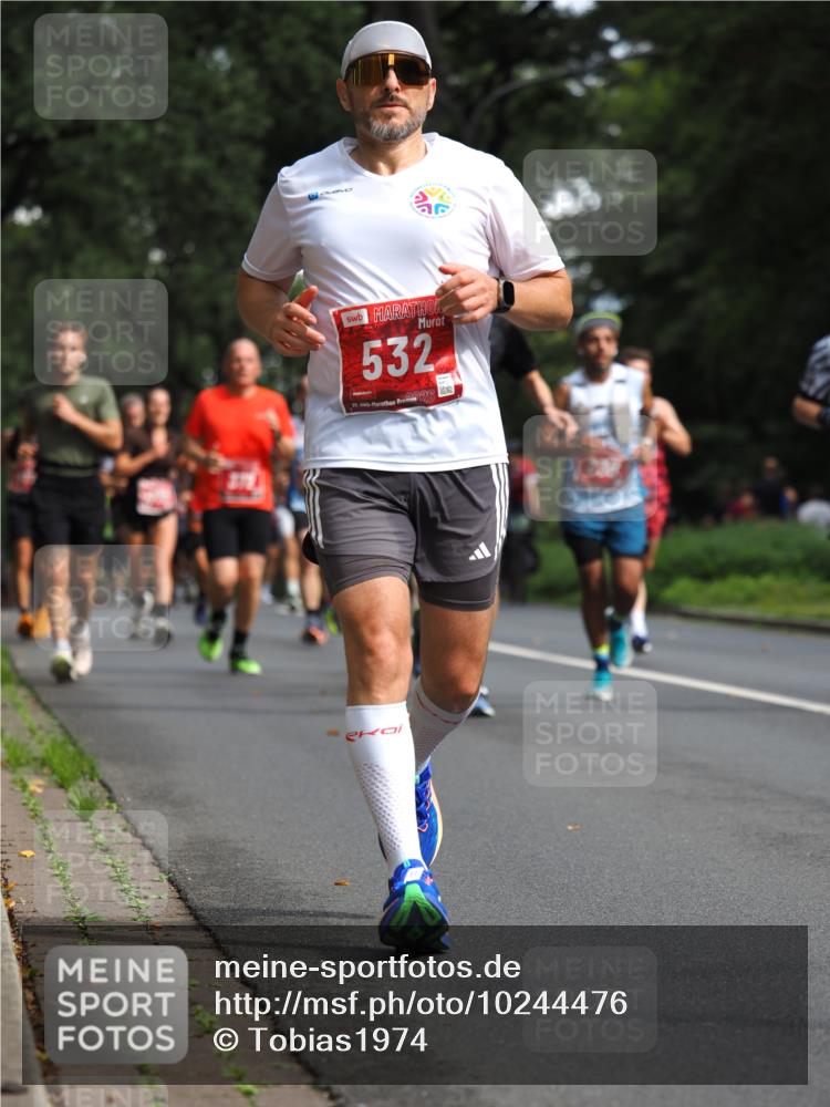 13.09.2026 - 21. swb-Marathon Bremen TobiasT http://msf.ph/oto/10244476 13.09.2026 11:49:53 Laufen 532, 21, 26 meine-sportfotos.de