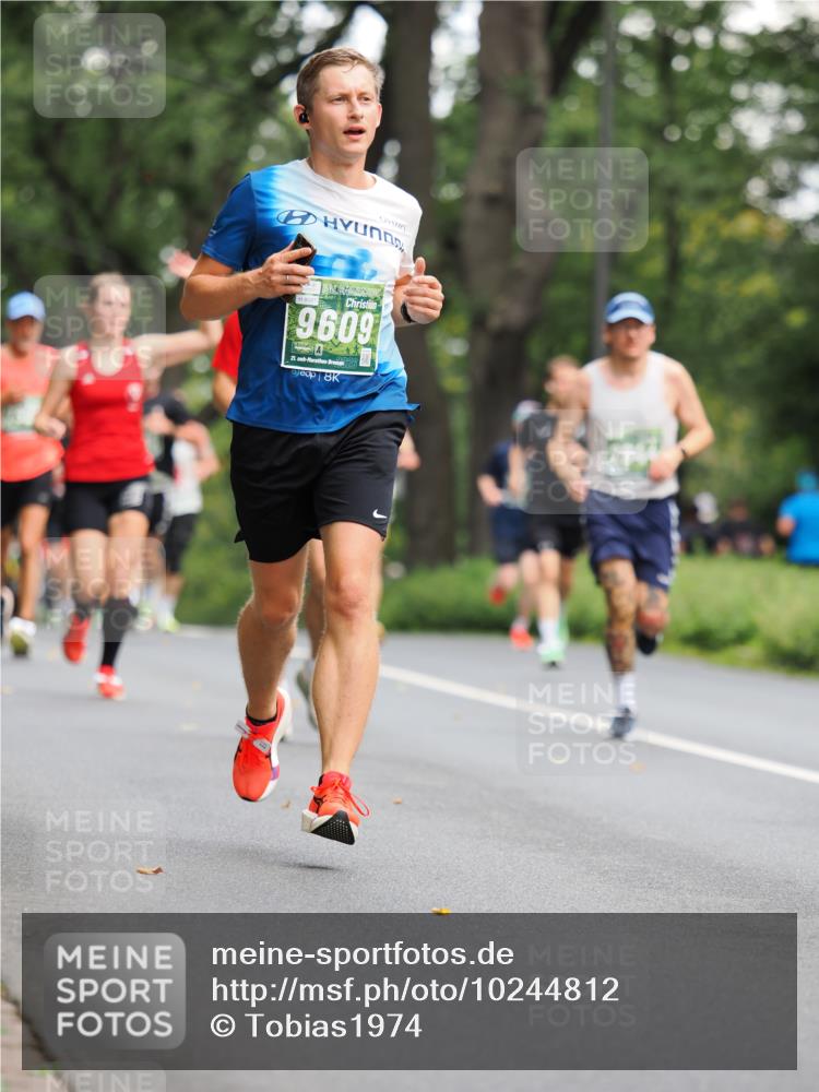 13.09.2026 - 21. swb-Marathon Bremen TobiasT http://msf.ph/oto/10244812 13.09.2026 11:52:24 Laufen 8091, 9609, 21, 8 meine-sportfotos.de