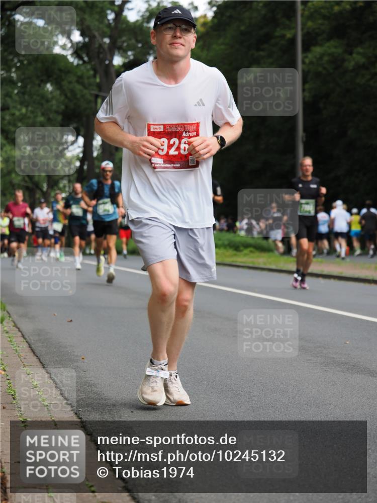 13.09.2026 - 21. swb-Marathon Bremen TobiasT http://msf.ph/oto/10245132 13.09.2026 11:54:08 Laufen 926, 0274, 21 meine-sportfotos.de