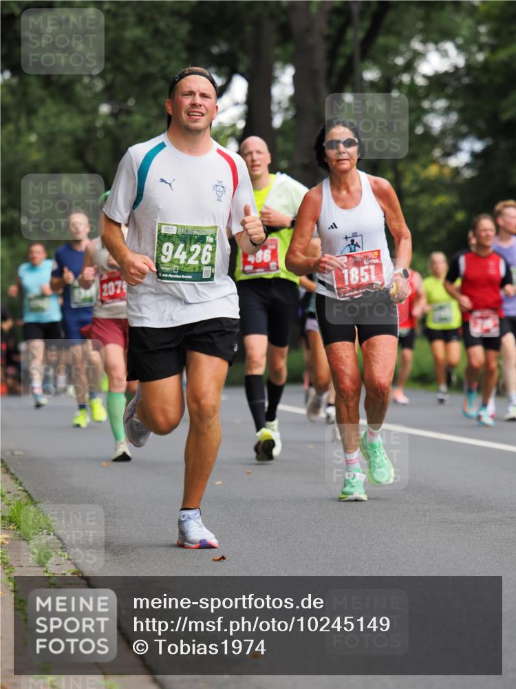 13.09.2026 - 21. swb-Marathon Bremen TobiasT http://msf.ph/oto/10245149 13.09.2026 11:54:21 Laufen 207, 9426, 486, 1851 meine-sportfotos.de