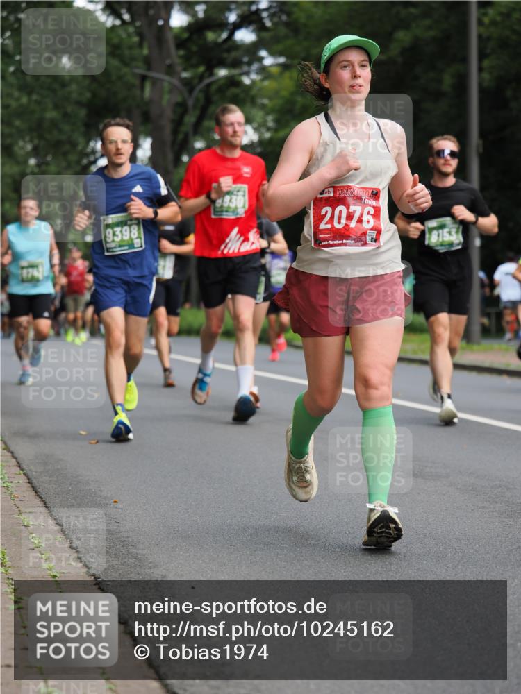 13.09.2026 - 21. swb-Marathon Bremen TobiasT http://msf.ph/oto/10245162 13.09.2026 11:54:27 Laufen 874, 9398, 830, 2076, 8153 meine-sportfotos.de