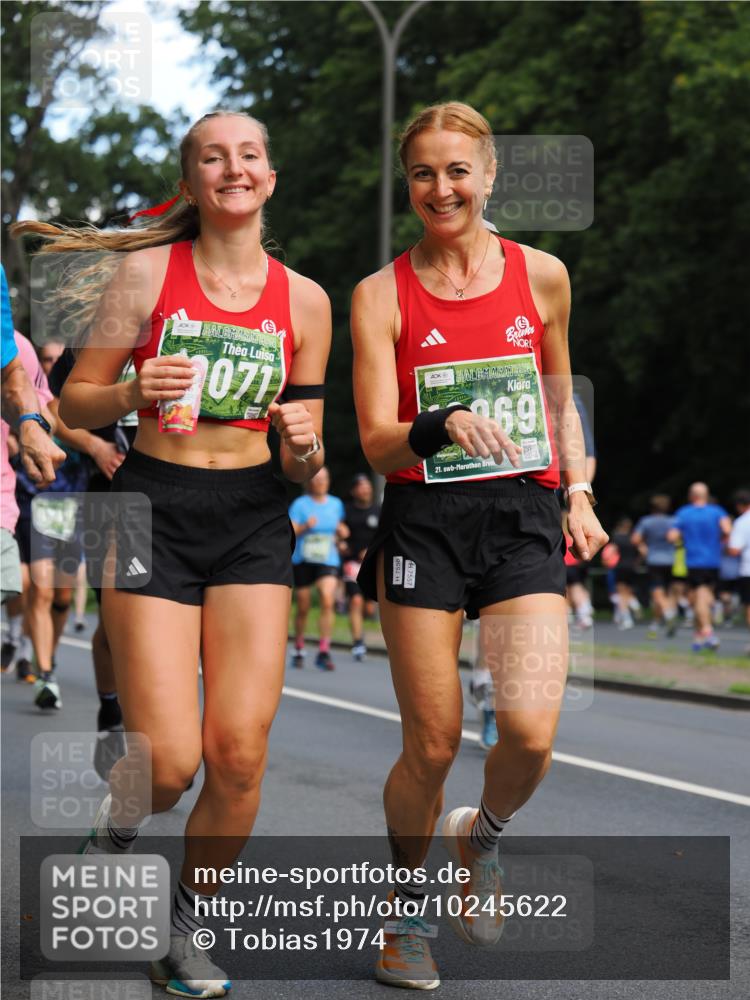 13.09.2026 - 21. swb-Marathon Bremen TobiasT http://msf.ph/oto/10245622 13.09.2026 11:58:17 Laufen 1071, 7556, 21, 69 meine-sportfotos.de