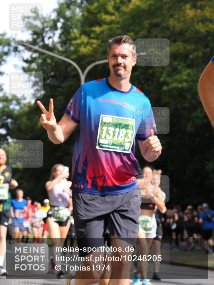 13.09.2026 - 21. swb-Marathon Bremen TobiasT http://msf.ph/oto/10248205 13.09.2026 12:10:53 Laufen 24, 13183 meine-sportfotos.de