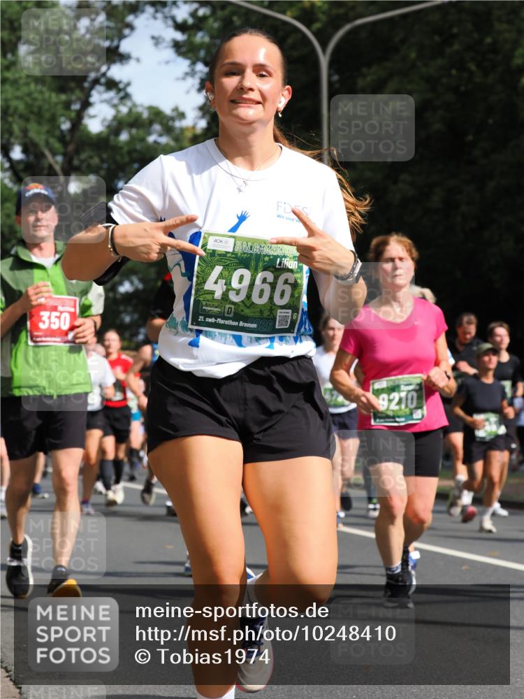 13.09.2026 - 21. swb-Marathon Bremen TobiasT http://msf.ph/oto/10248410 13.09.2026 12:11:44 Laufen 350, 4966, 21, 9210 meine-sportfotos.de