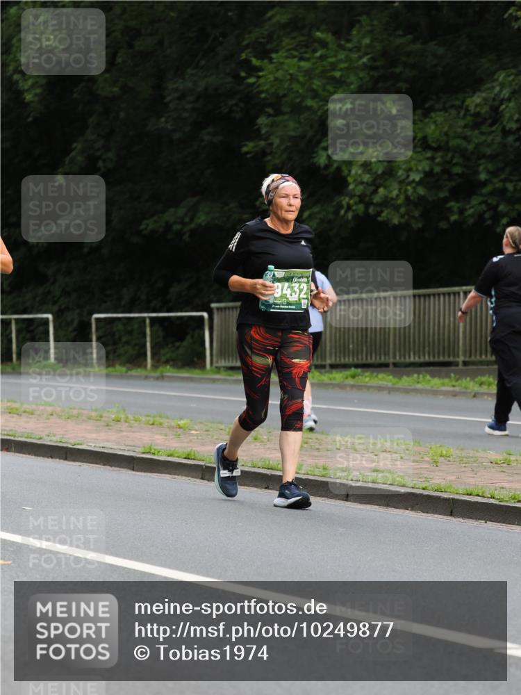 13.09.2026 - 21. swb-Marathon Bremen TobiasT http://msf.ph/oto/10249877 13.09.2026 12:22:44 Laufen 9432 meine-sportfotos.de