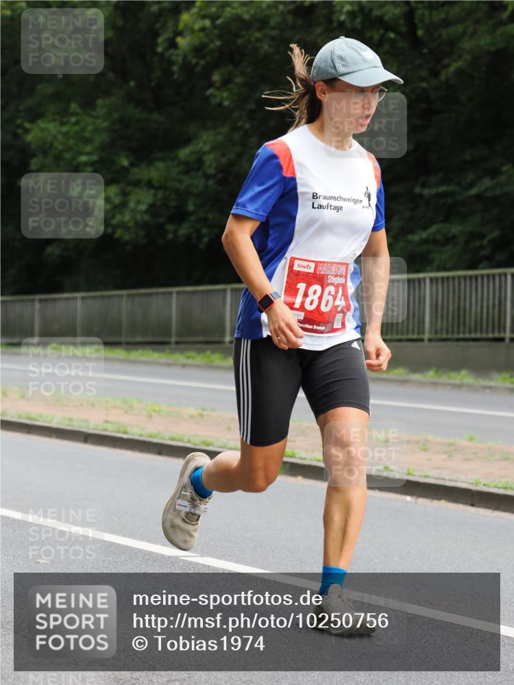 13.09.2026 - 21. swb-Marathon Bremen TobiasT http://msf.ph/oto/10250756 13.09.2026 12:34:41 Laufen 1864, 191 meine-sportfotos.de
