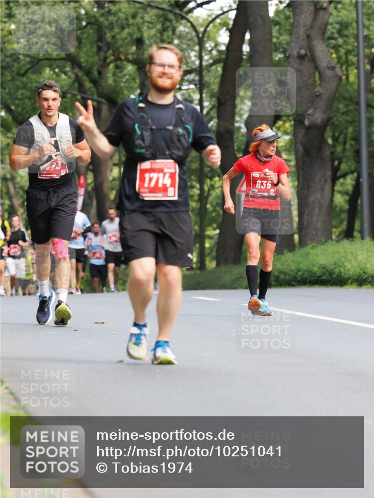 13.09.2026 - 21. swb-Marathon Bremen TobiasT http://msf.ph/oto/10251041 13.09.2026 12:37:28 Laufen 1714, 636 meine-sportfotos.de