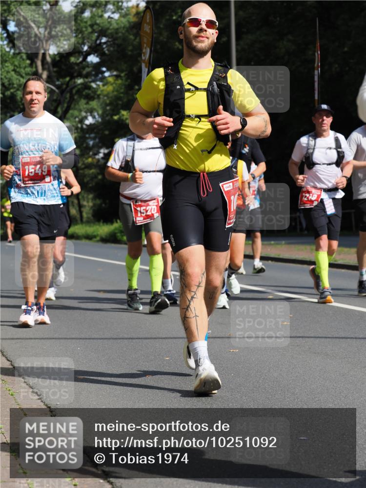 13.09.2026 - 21. swb-Marathon Bremen TobiasT http://msf.ph/oto/10251092 13.09.2026 12:37:58 Laufen 1549, 0, 1520, 1279 meine-sportfotos.de